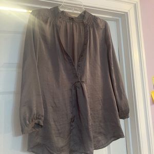 Gray Maurice’s Top